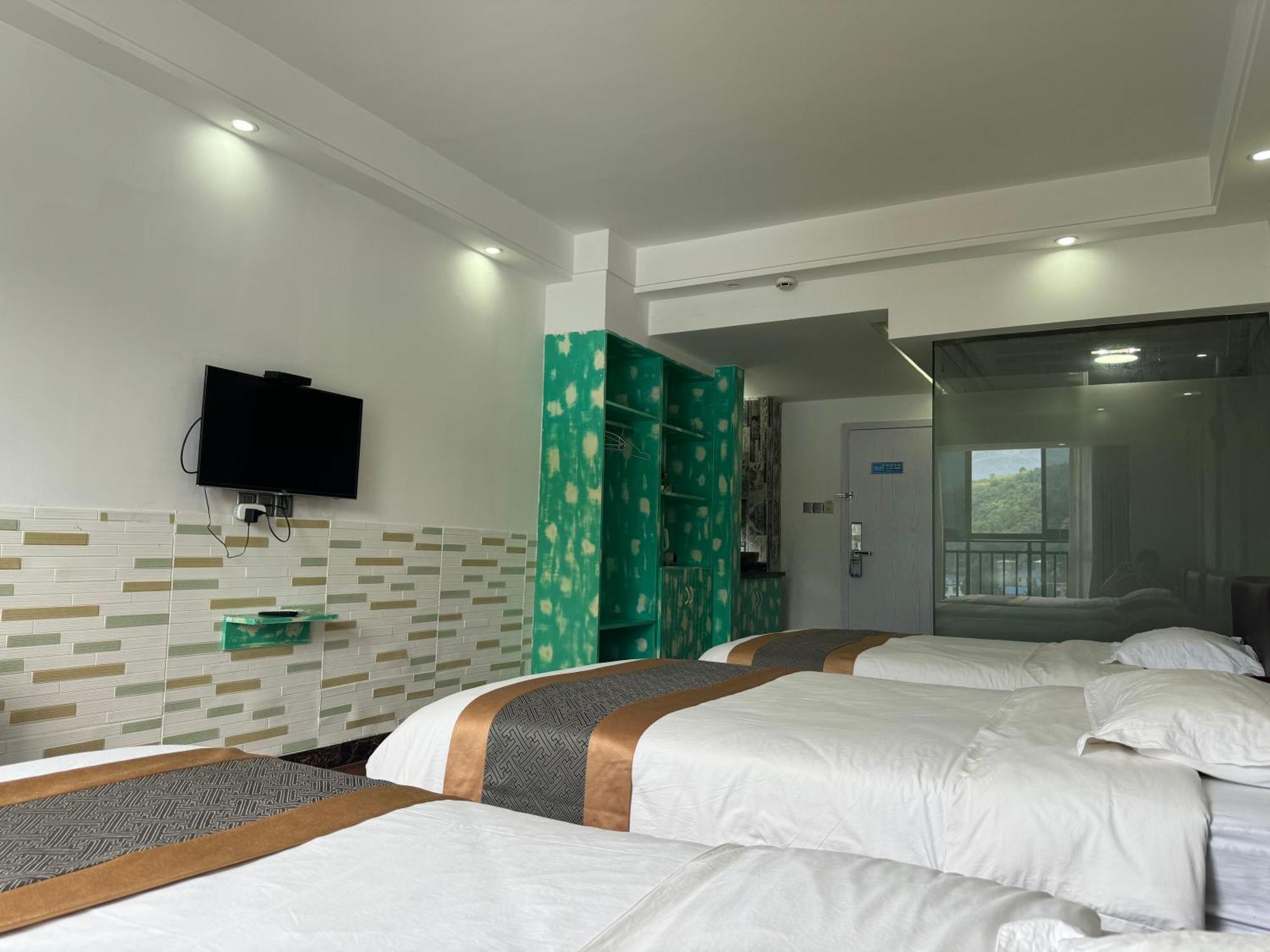 Zhangjiajie Cat Theme Inn Exterior photo